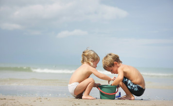 Προσοχή: Μακριά τα μωρά από τον καύσωνα