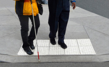 Γυναίκα ξαναβρήκε το φως της μετά από κτύπημα στο κεφάλι